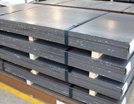 Stacked nickel alloy and duplex stainless steel plates in stock